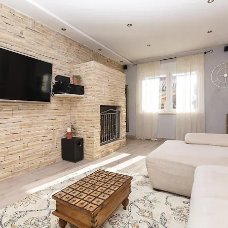 House Roko Вилла Драмаль